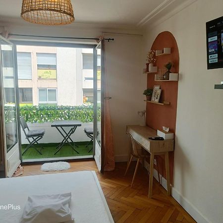 Belle Chambre D'Hote Avec Balcon Prive - 3 Mins Gare Annemasse - Geneve Acces Direct Extérieur photo