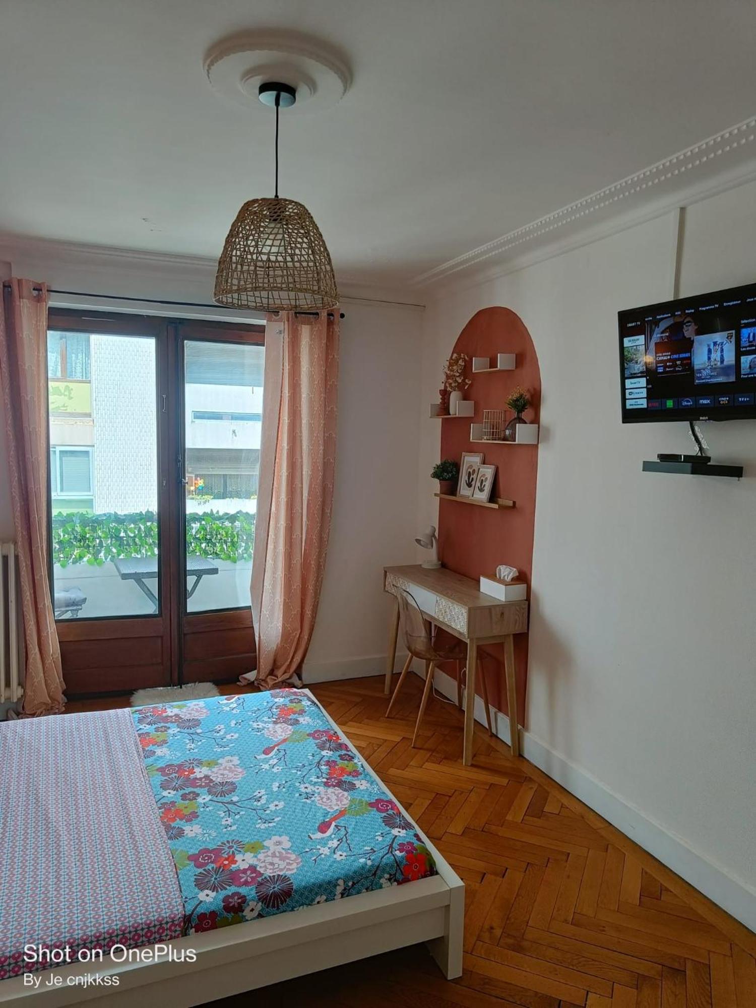 Belle Chambre D'Hote Avec Balcon Prive - 3 Mins Gare Annemasse - Geneve Acces Direct Extérieur photo